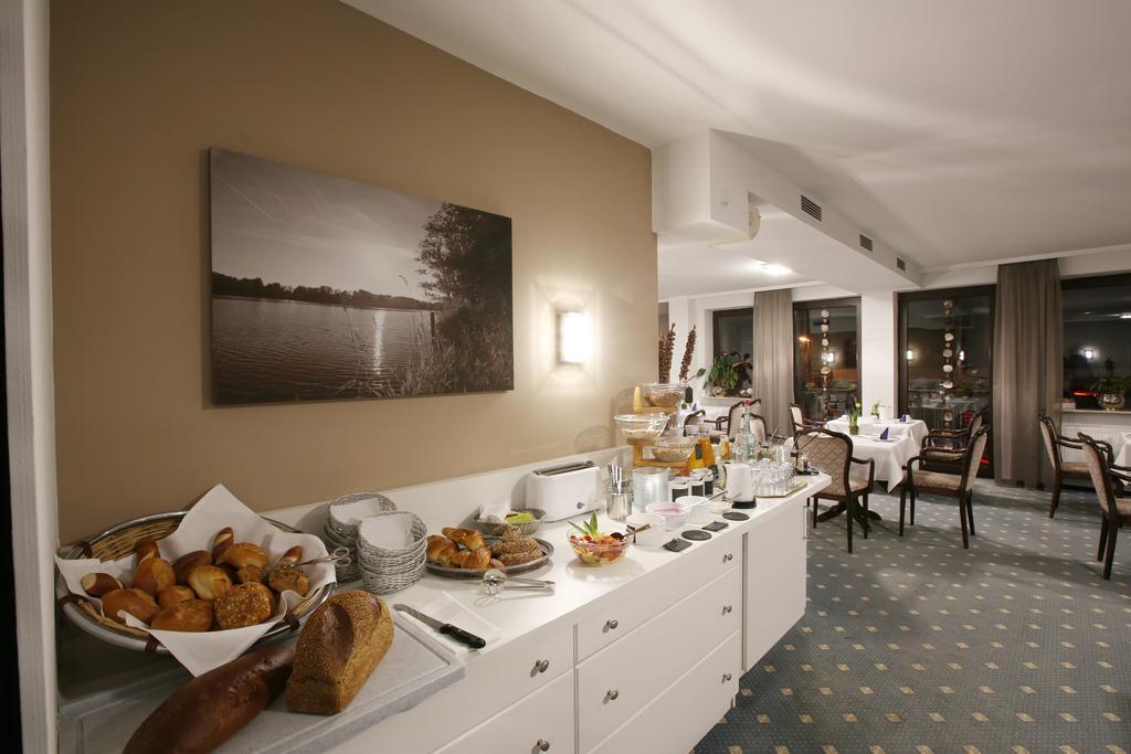 Hotel Am Peterstor Montabaur Exterior photo